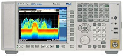 Figure 1: Keysight MXA signal analyzer with 160 MHz bandwidth and real-time spectrum analysis.