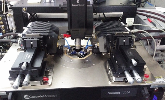 Figure 2: This configuration with a four-port N5291A is being used to perform on-wafer measurements of a differential amplifier 